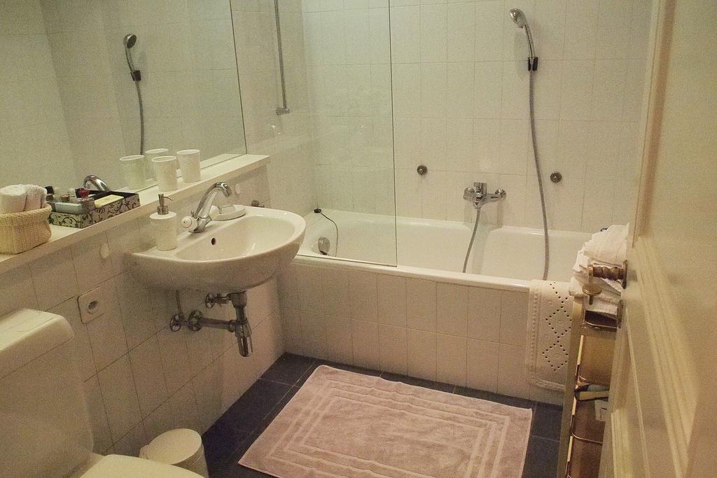 Charming Geneva Apartment ภายนอก รูปภาพ